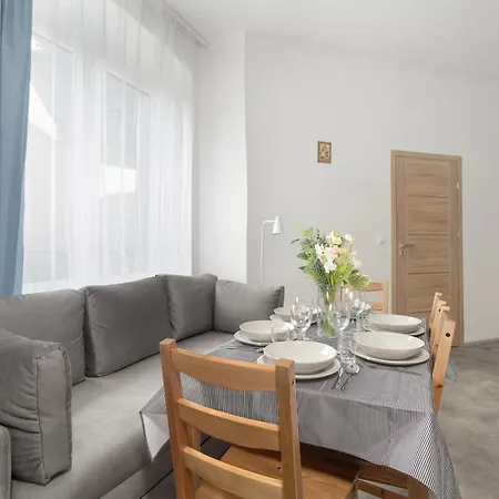 Apartament Eleganckie I Stylowe Niedaleko Rynku W Poznaniu By Renters Poznań