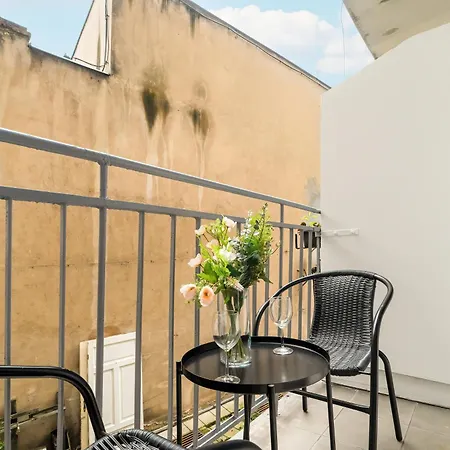 Apartment Eleganckie I Stylowe Niedaleko Rynku W Poznaniu By Renters Poznan