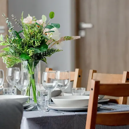 Apartment Eleganckie I Stylowe Niedaleko Rynku W Poznaniu By Renters *